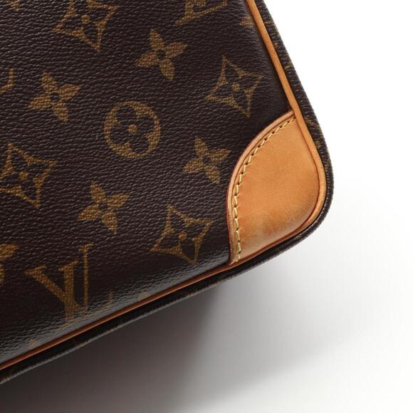LOUIS VUITTON Brown Monogram Leather Shoulder Bag - Picture 9 of 11